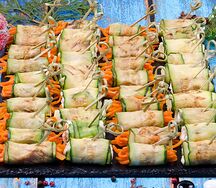 Рулетики из цукини микс краб и морковь 