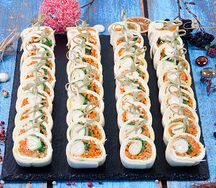 Рулетики с корейской морковкой и чукой 