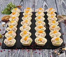 Тарталетки с салатом Эпатаж