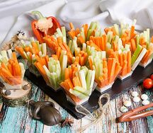 Овощные палочки в веррине Блю чиз
