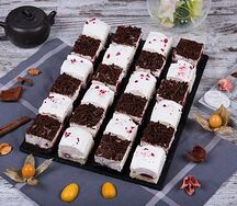 Ассорти мини-пирожных Черное-белое