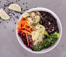 Боул с черным рисом