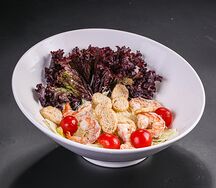 Салат Цезарь с креветками