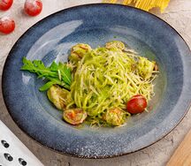 Феттуччине с креветками и песто