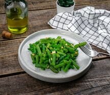 Фасоль зеленая с арахисом