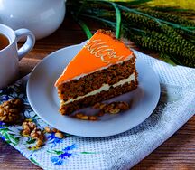 Пирожное Морковно-ореховый