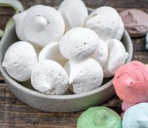 Безе с фундуком