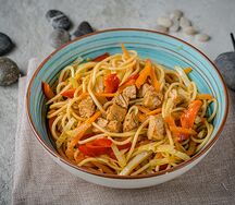 Вок с курицей