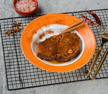 Свиная шея запеченная