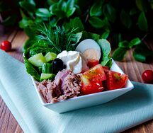 Салат с тунцом