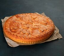 Пирог с яблоком и абрикосом