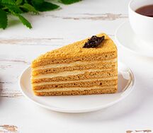 Пирожное Медовик