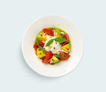 Салат со страчателлой