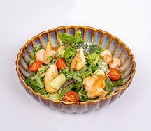 Салат с креветками и авокадо