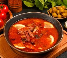 Солянка мясная