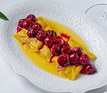 Вареники из рикотты с вишней