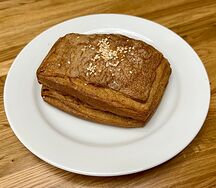 Коневерт с брынзой и беконом