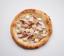 Пицца Мортаделла и артишоки