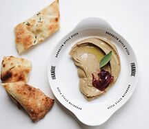 Паштет из куриной печени с итальянской лепешкой New