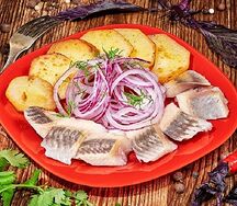 Сельдь с отварным картофелем