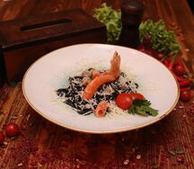 Черная паста с морепродуктами
