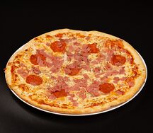 Пицца Мясной пир на тонком тесте