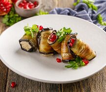 Рулетики из баклажанов по-грузински