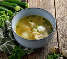 Суп-лапша с курицей и грибами