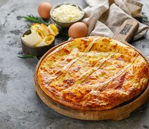 Хачапури с копченым сыром сулугуни