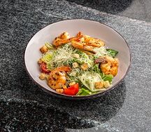 Салат Цезарь с креветками 250 г