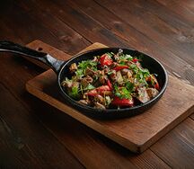 Куриные потрошка с бакинскими помидорами