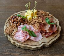 Мясная тарелка