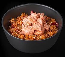 Рис отварной с лососью в соусе терияки