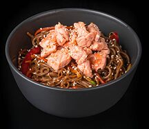 Соба гречневая с лососем в терияки соусе