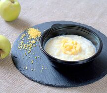 Каша пшенная с яблоком