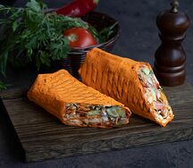 Шаурма в сырном лаваше