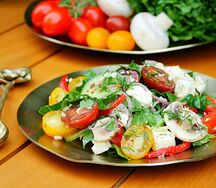 Салат овощной (летний)