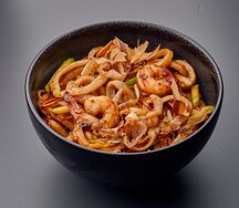 Якиудон с морепродуктами