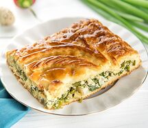 Пирог с зеленым луком и яйцом