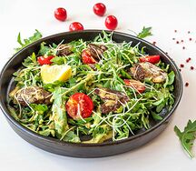 Салат с куриной печенью
