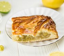 Пирог с лимоном и крыжовником