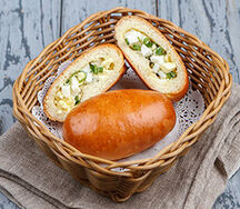 Пирожки с яйцом и луком