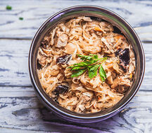 Солянка с мясом и черносливом