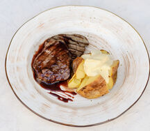 Медальоны из говядины