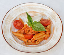 Пенне с моцареллой