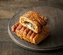 Слойка ржаная с цыпленком и грибами