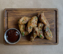 Крылышки куриные с соусом чили