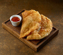 Чебурек со свининой и говядиной