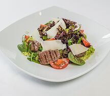 Салат с филе Миньон