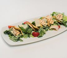Салат Цезарь с курицей
